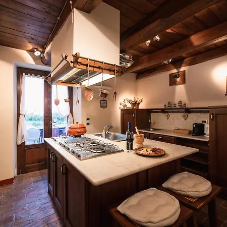 Adele - Historic Dimora With Pool & Sea View