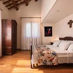 Adele - Historic Dimora With Pool & Sea View セニガッリア